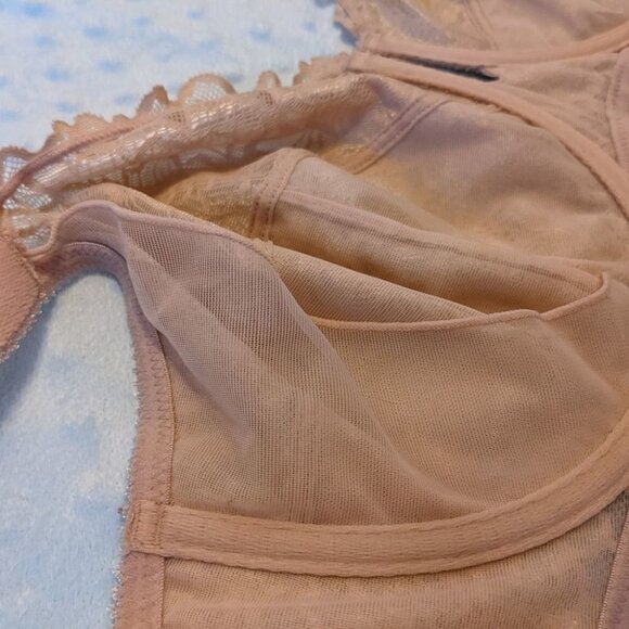 Deesse 42 DD bra lace tan nude natural color B025 - Picture 8 of 11
